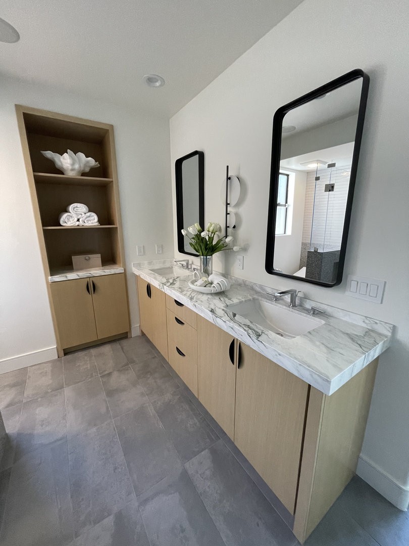 Cabinets construction